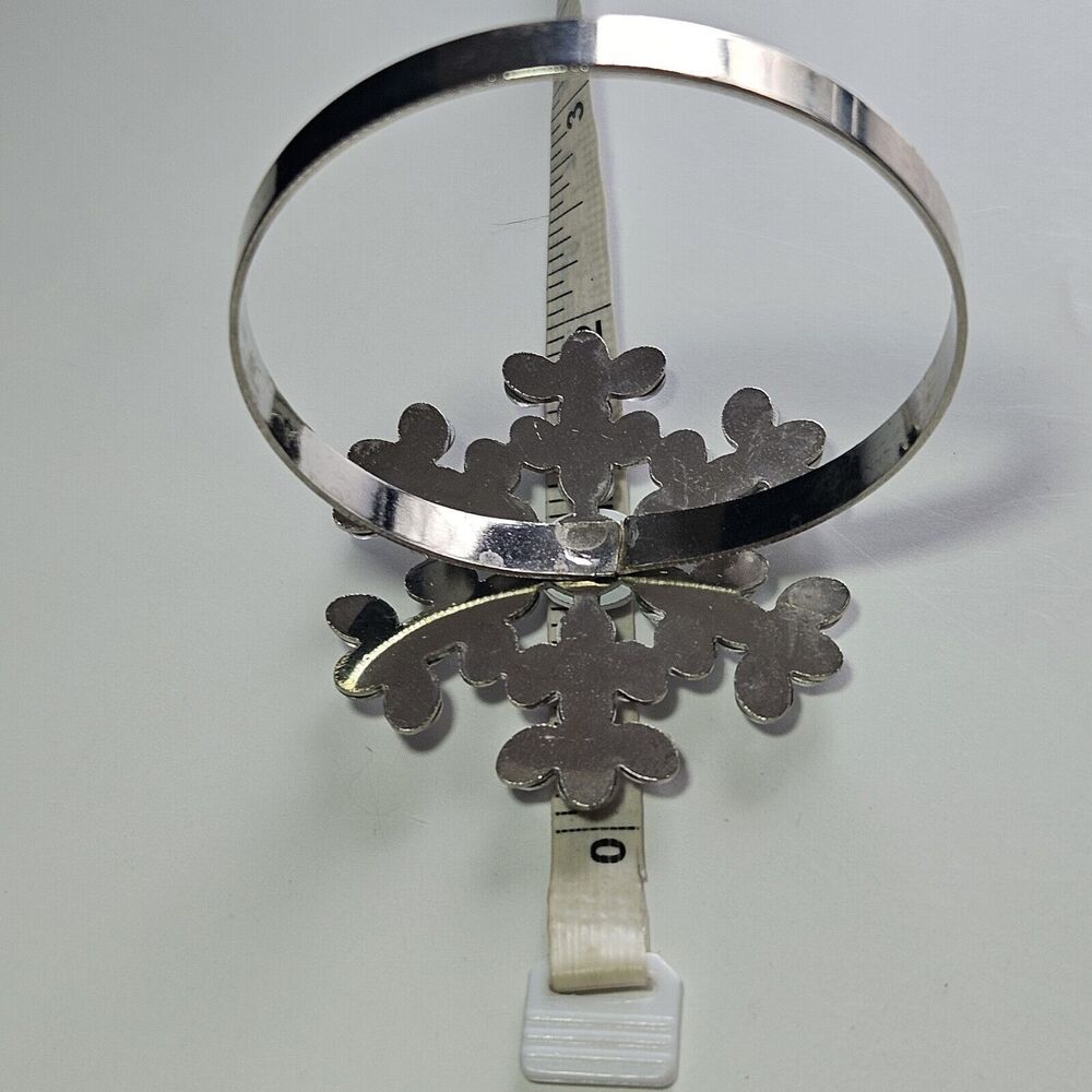 Children's Silver Tone Rhinestone Snowflake Bangle Bracelet 6.25" - Picture 6 of 10